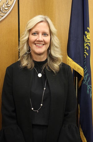 Photo of Jennifer Hutchison-Corbin